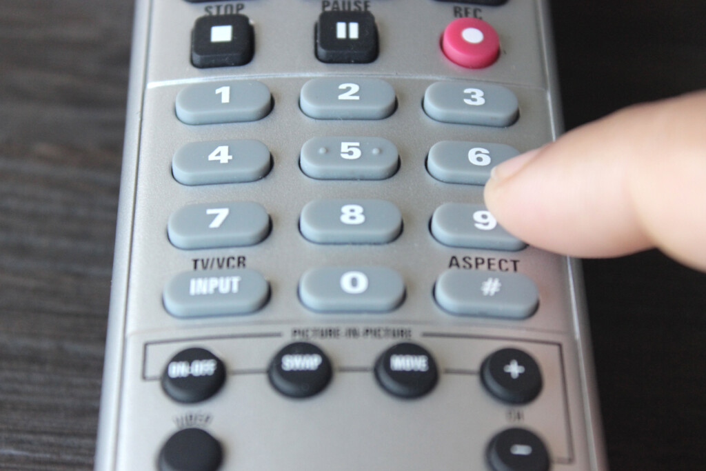How To Program A Charter TV Remote Techwalla - Fast Way To Set Charter Remote To Tv