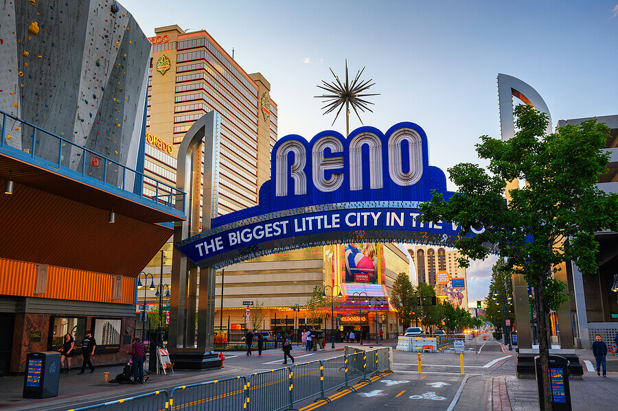 Reno Charter Bus Minibus Rentals Reno Bus Rental Company - Fast Route From Target To Charter Reno